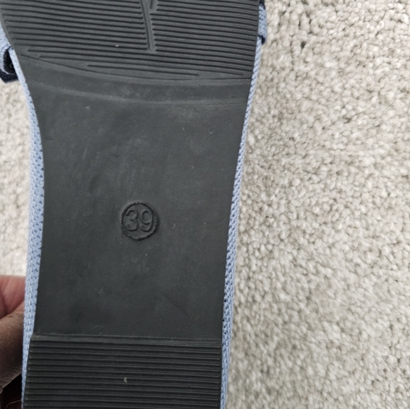 Elegant Blue Women's Loafers Size 39 or US 8 - Picture 4 of 5